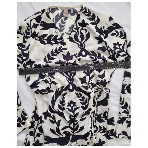 H&M White Black Long Sleeve Silk Like Patterned Birds Wrap Dress Side Tie Size L - Picture 6 of 10